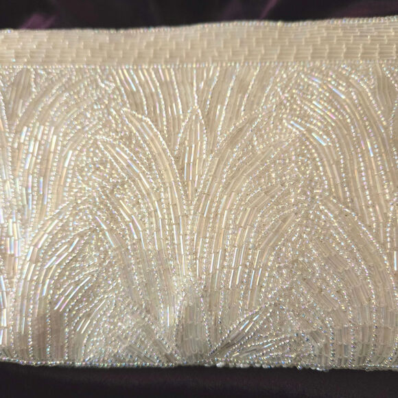 Vintage‎ La Regal White Iridescent Glass Beaded Evening Clutch Zip Top Closure - Picture 2 of 10